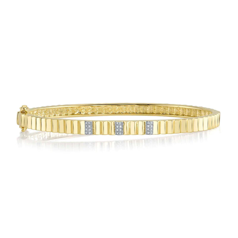 Pavé Diamond Fluted Bangle