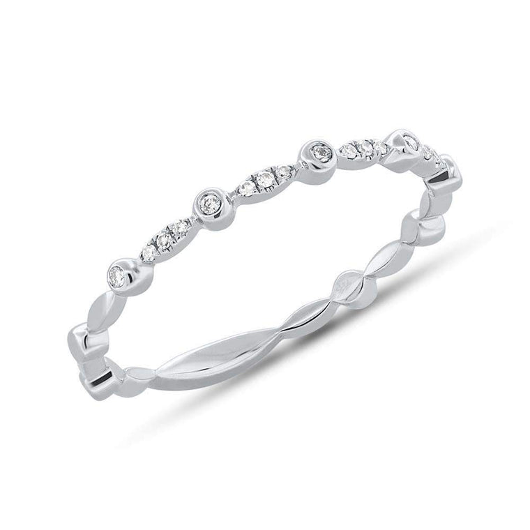 Scalloped Diamond Band
